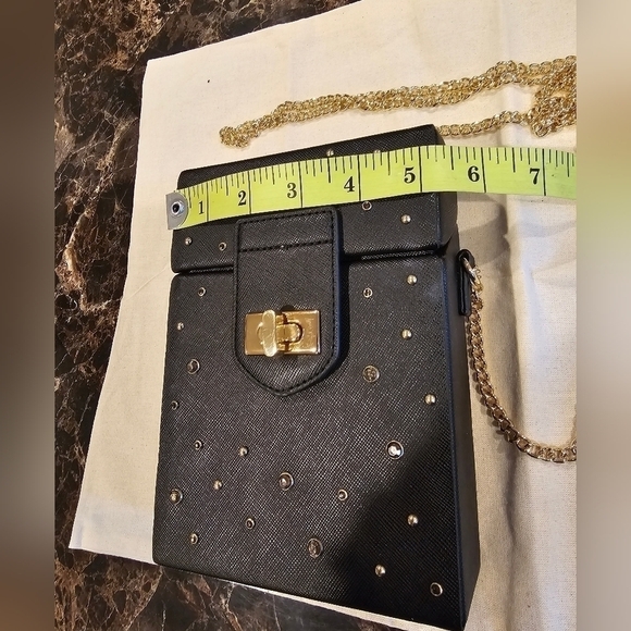 SNOB Essentials Black Box Crossbody Bag - Picture 10 of 13